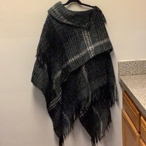 Steve Madden Poncho